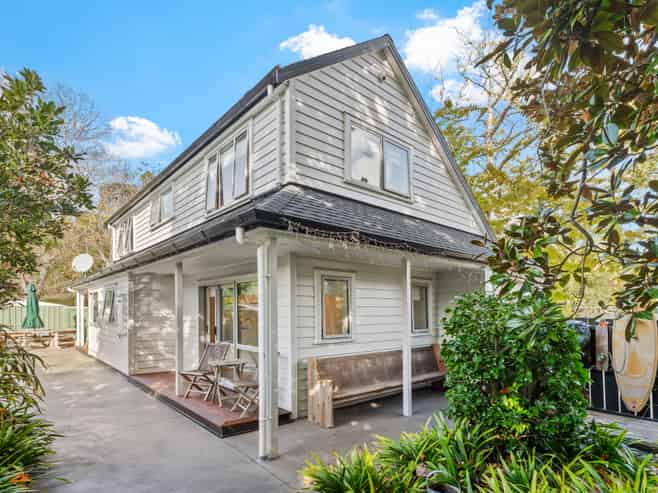 38A The Circle, Manly