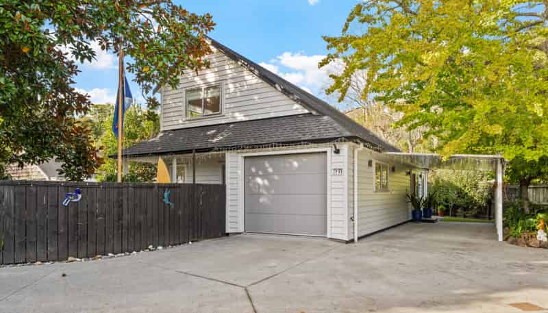 38A The Circle, Manly