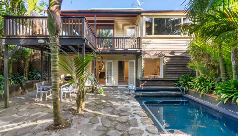1 Springfield Road, Western Springs