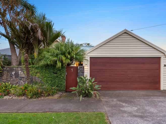 1 Springfield Road, Western Springs