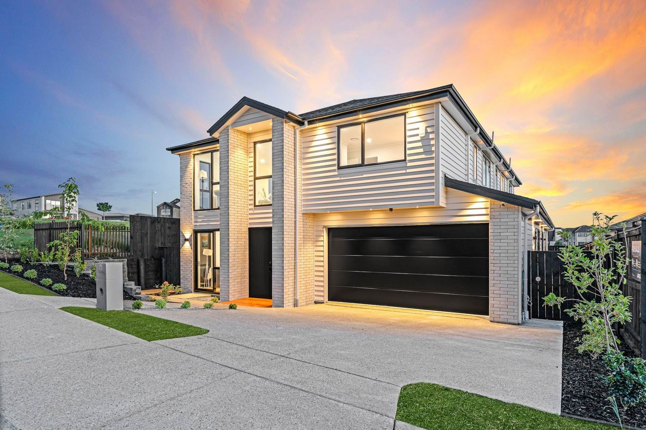 Luxury Lakeside Elegance – pohled 2