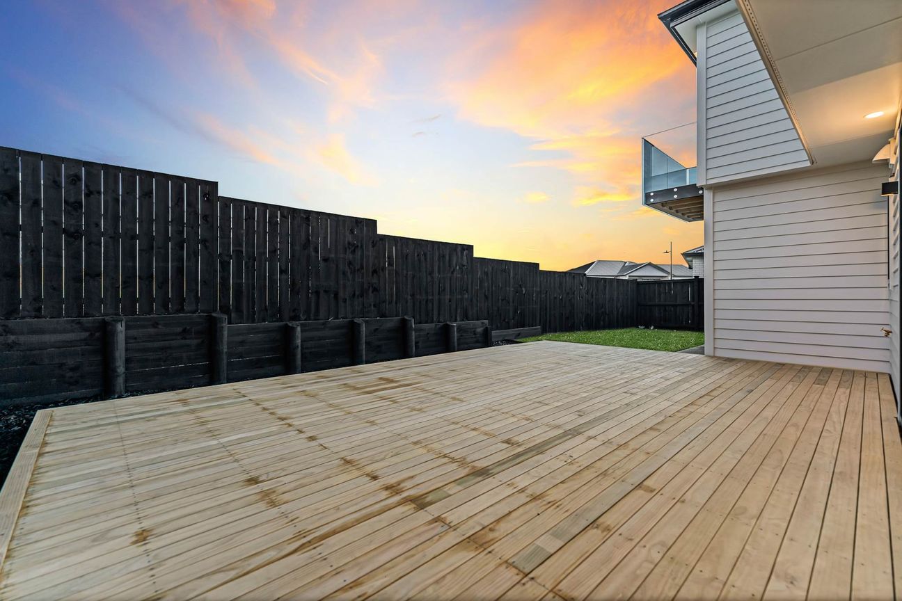 Luxury Lakeside Elegance – pohled 4