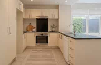 Y27/30 York Street , Parnell