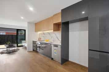 8C Daniel Avenue, Mangere East