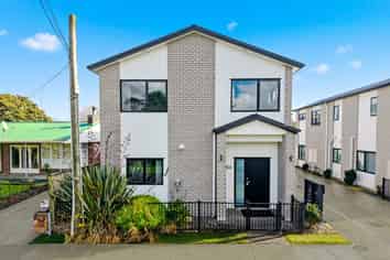 15A Arney Road, Ranui