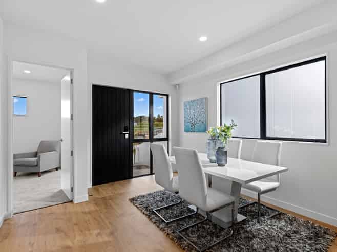 26 Bristol Freighter Road, Hobsonville