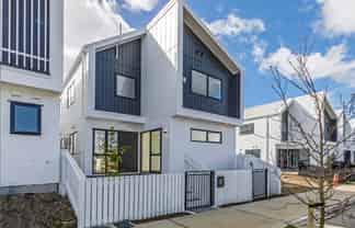 26 Bristol Freighter Road, Hobsonville