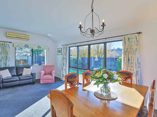 7 Merlot Drive, Greenmeadows