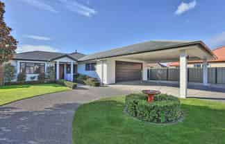 7 Merlot Drive, Greenmeadows