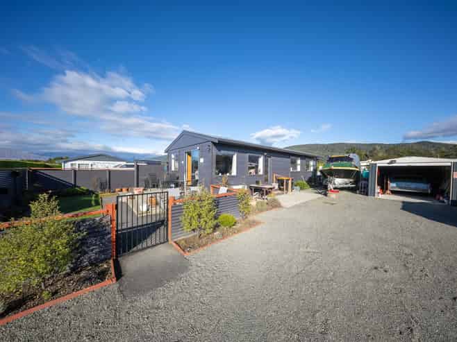 23B Waiau Street, Manapouri