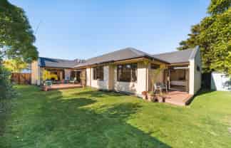 14 Batt Street, West End