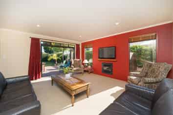 14 Batt Street, West End