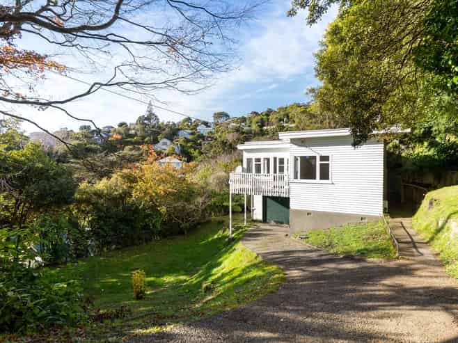 12 Lytton Street, Wadestown