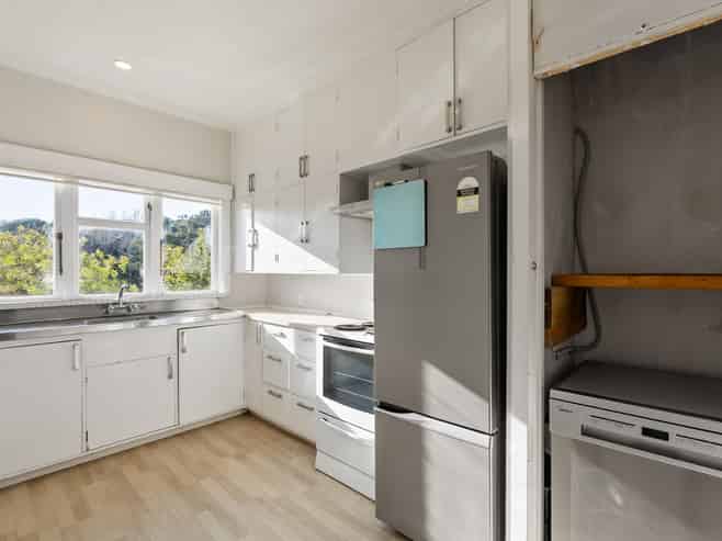 12 Lytton Street, Wadestown