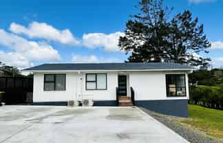 43F Terry Smyth Drive, Kumeu