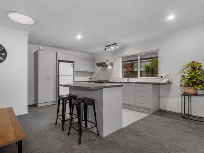 38 Duke Street, LEVIN