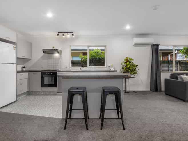 38 Duke Street, LEVIN