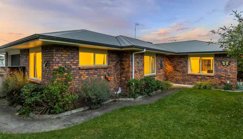 38 Duke Street, LEVIN