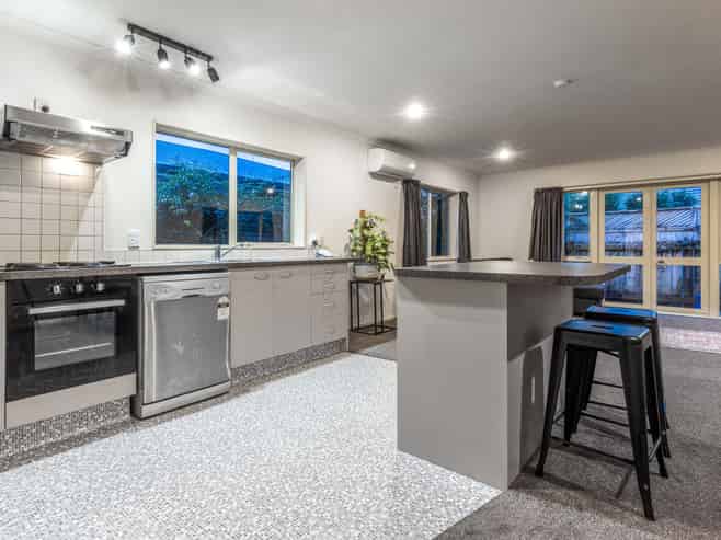 38 Duke Street, LEVIN
