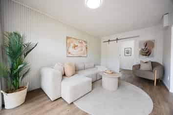 3/83 Centreway Road, Orewa