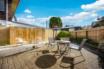 3/83 Centreway Road, Orewa
