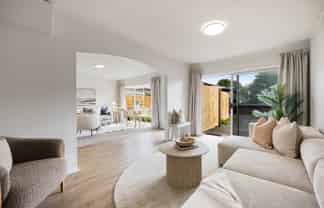 3/83 Centreway Road, Orewa
