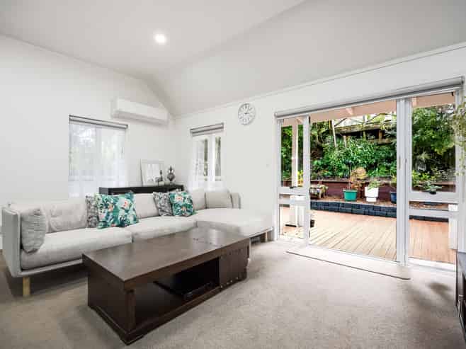 7E Fernwood Grove, Bayview
