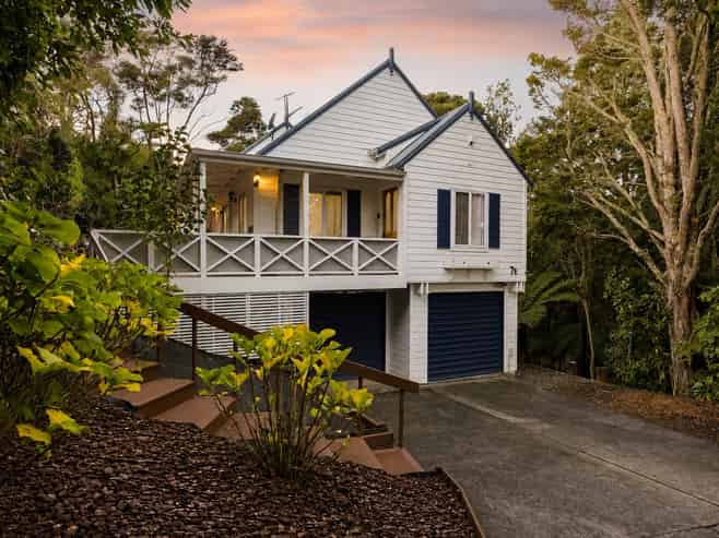 7E Fernwood Grove, Bayview
