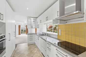 39 Te Awakura Terrace, Mount Pleasant