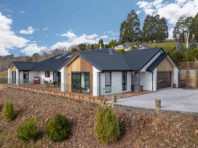 15 Pomerania Way, Mosgiel