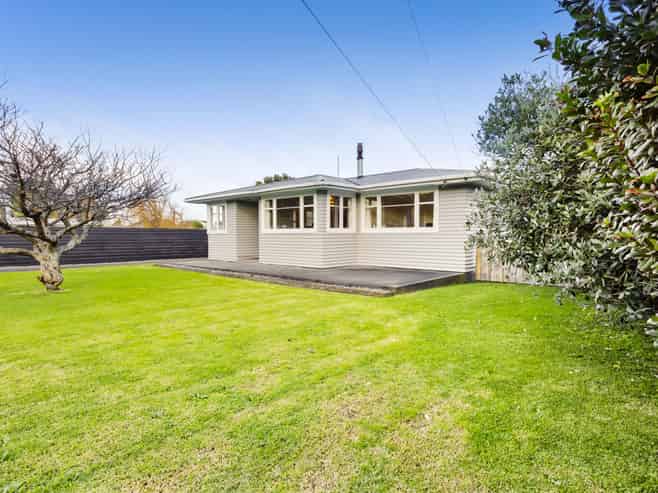 16 Riemenschneider Street, Manaia