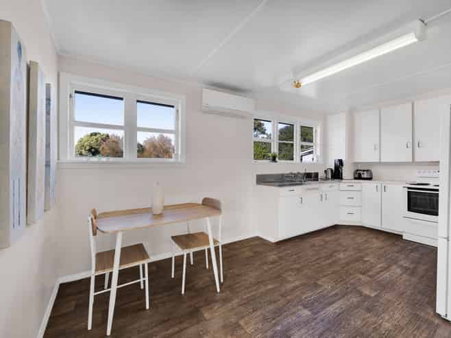 16 Riemenschneider Street, Manaia
