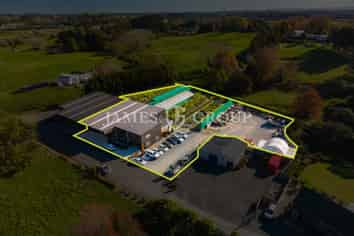 Versatile Drury Site with Warehouse and Yard
