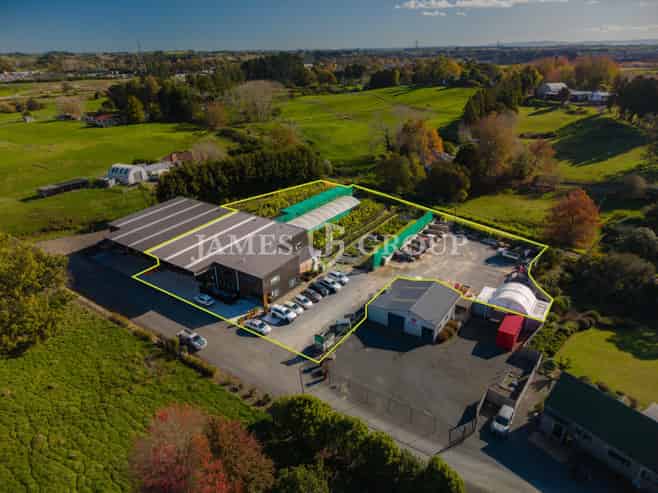 Versatile Drury Site with Warehouse and Yard