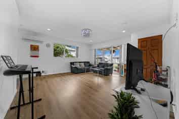 3/101 Puhinui Road, Papatoetoe