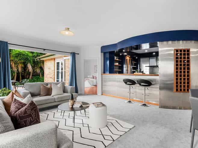 8 Knighton Road, Hillcrest