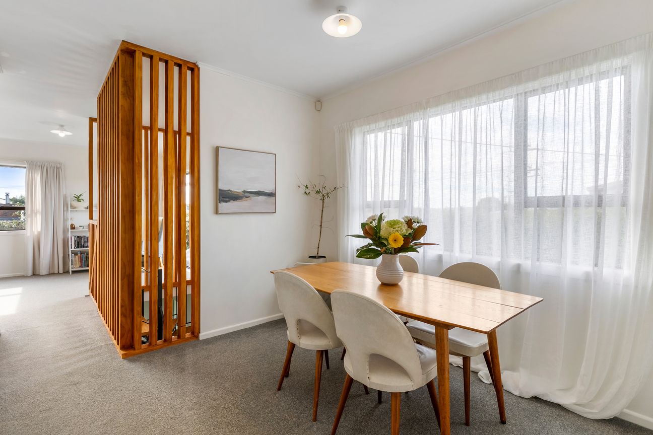 Home, Income & Lifestyle Combined - Vista 6