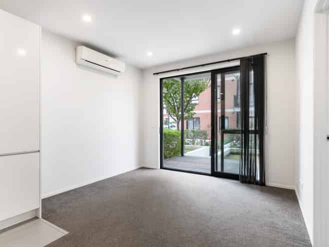 G06/77 Hobsonville Point Road, Hobsonville
