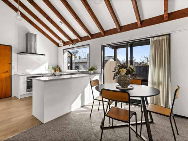1/8 Duart Road, Havelock North