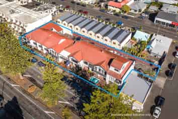 Established Motel Complex - The Edgewater Motel