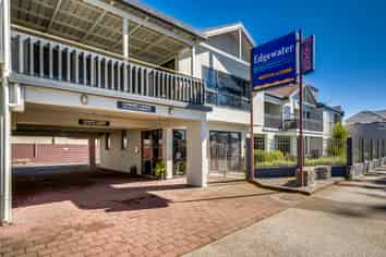 Established Motel Complex - The Edgewater Motel