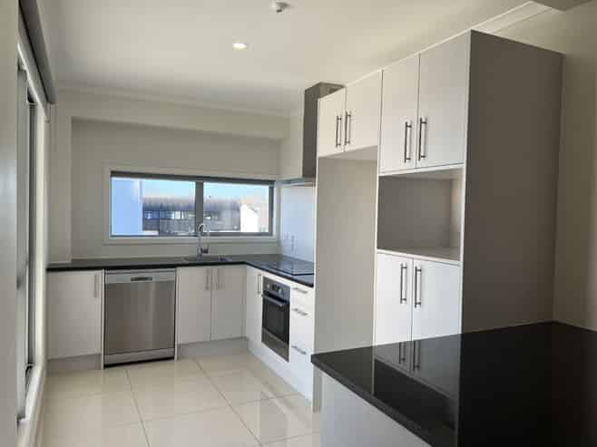 8/521 Anglesea Street, Hamilton Central