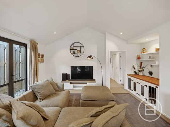 14 Huxley Place, LAKE HAYES ESTATE