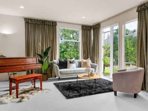 9 Harrowfield Drive, Harrowfield
