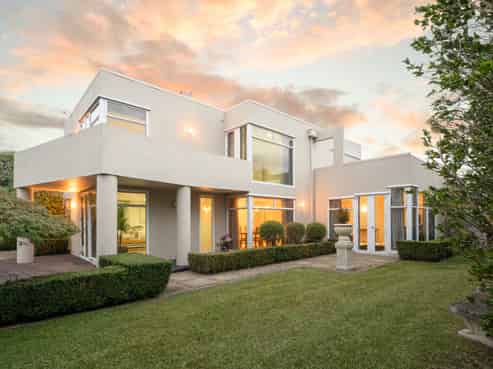 9 Harrowfield Drive, Harrowfield