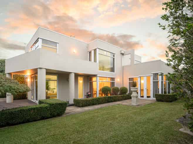9 Harrowfield Drive, Harrowfield