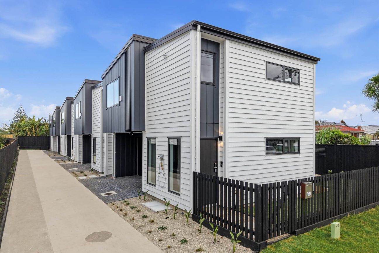 Experience the Pinnacle of Modern Coastal Living! - Widok 4