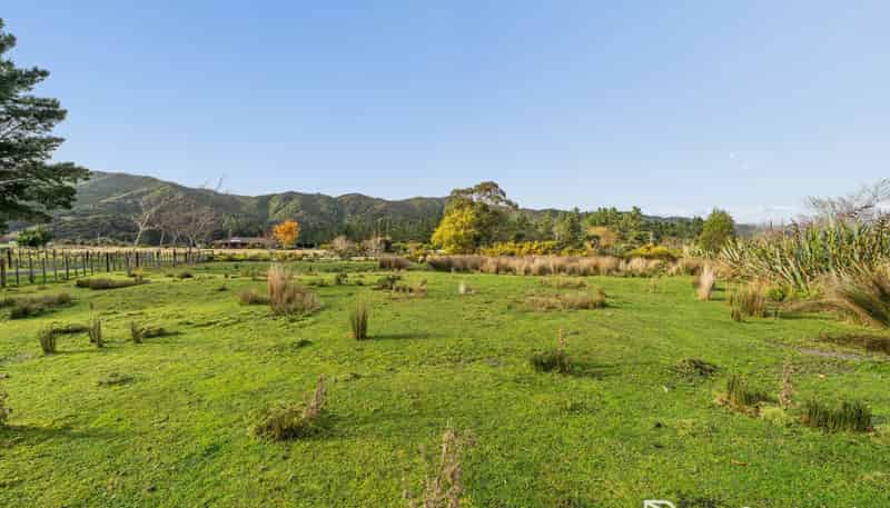 157 Upper Fitzherbert Road, Wainuiomata