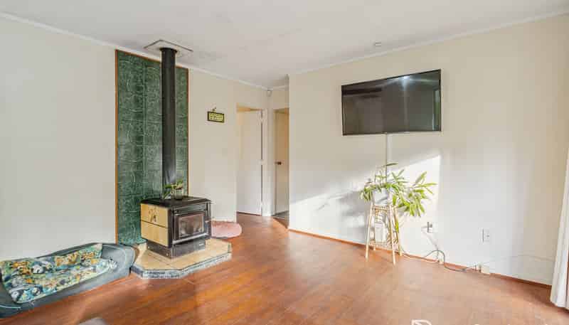 157 Upper Fitzherbert Road, Wainuiomata