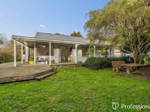 157 Upper Fitzherbert Road, Wainuiomata